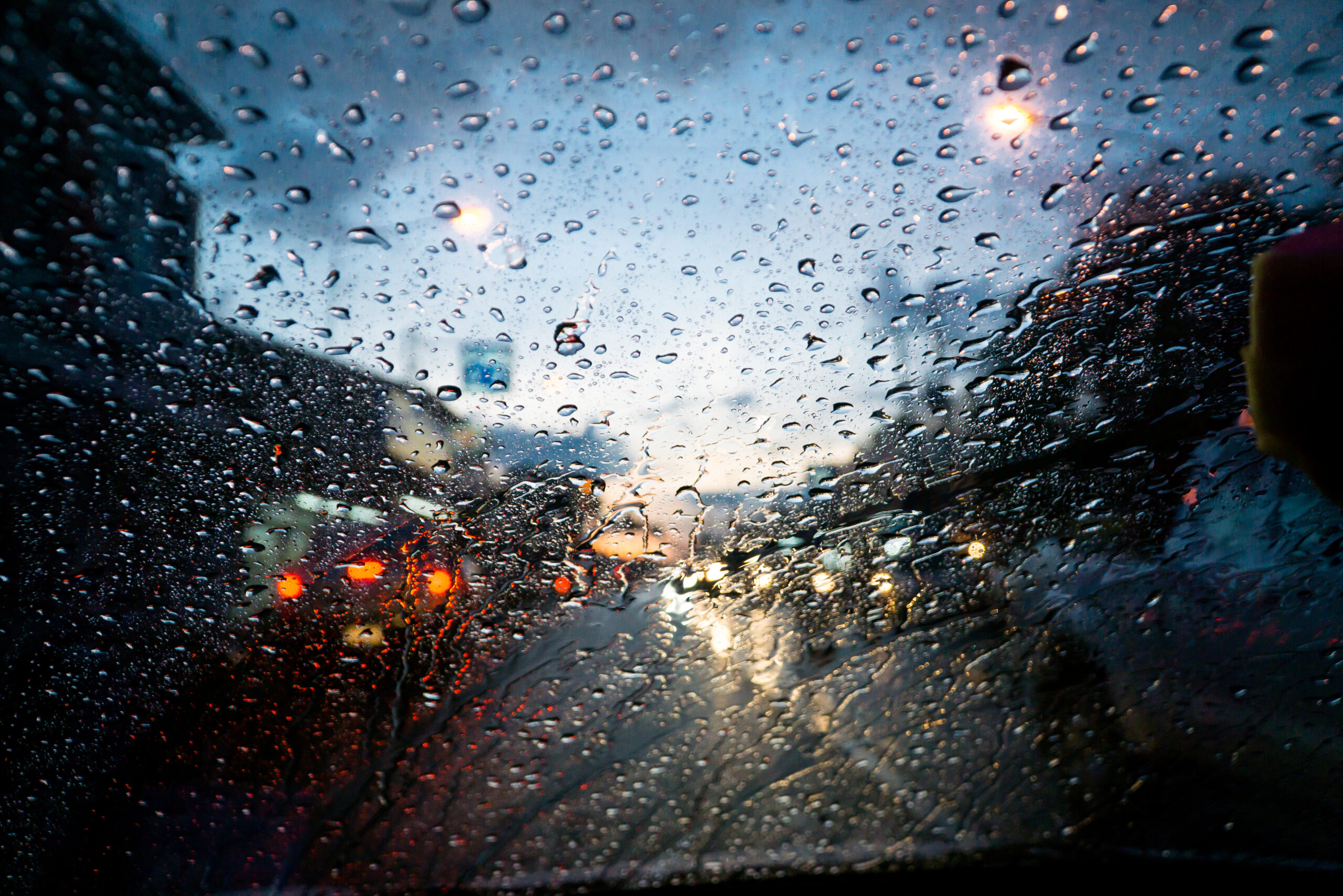 Conductores de California: 10 consejos increíbles para conducir con lluvia sin correr riesgos